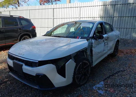 2025 Kia K4 Gt-Line z USA, uszkodzony, nr VIN 3KPFW4DE5SE139007